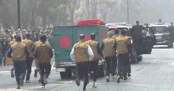 জিয়া উদ্যানের পথে খালেদা জিয়ার মরদেহ