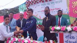 লক্ষ্মীপুর ন্যাশনাল আইডিয়াল স্কুল এন্ড কলেজে ১৯০০ শিক্ষার্থীকে পুরস্কার প্রদান