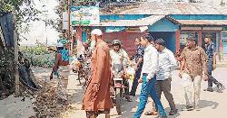 গুরুদাসপুরে সড়কের ৪ শতক জায়গা উদ্ধার