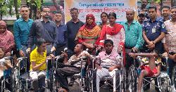 গৌরীপুরে প্রতিবন্ধীদের মাঝে হুইলচেয়ার বিতরণ