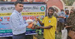 ঈদ সামনে রেখে জয়পুরহাটে টিসিবির পণ্য বিক্রি শুরু