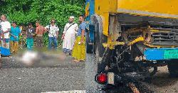 বাগেরহাটে ট্রাক-মোটরসাইকেল সংঘর্ষে নিহত ৩