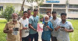 জাবিতে রেড ক্রিসেন্ট ইয়ুথের মাস্ক বিতরণ কর্মসূচি