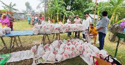উলিপুরে ক্লাব ৯৭-৯৯ চট্রগ্রামের উদ্যোগে ঈদ উপহার সামগ্রী বিতরণ