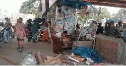 শ্রীনগরে অবৈধ দোকান পাট উচ্ছেদ 