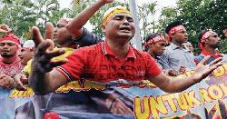 রোহিঙ্গাদের বহিষ্কারের দাবিতে সাড়ে চার লাখ স্বাক্ষর