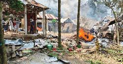 ভুট্টা ক্ষেত থেকে নিখোঁজ শিশুর মরদেহ উদ্ধার, অভিযুক্তের বাড়িতে আগুন