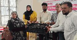 শিবপুরে চাষীদের মাঝে উন্নত জাতের হাঁসের বাচ্চা বিতরণ