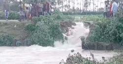 জগন্নাথপুরের সড়ক ভেঙে গ্রামে পানি, যোগাযোগ বিচ্ছিন্ন ১০টি গ্রাম 