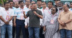 আসুন সবাই মিলেমিশে দেশের জন্য কাজ করি : আহ্বান প্রধানমন্ত্রীর