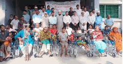 ডিমলায় জেলা প্রশাসকের বিদ্যালয় পরিদর্শন, প্রতিবন্ধীদের মাঝে হুইলচেয়ার বিতরণ 