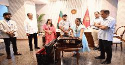প্রধানমন্ত্রীর সঙ্গে সাক্ষাতে স্বপ্ন পূরণ শিশুশিল্পী অনুশ্রীর, শোনালেন গান