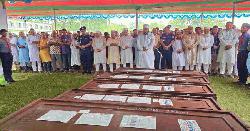 নওগাঁয় সৌদি আরবে অগ্নিকাণ্ডে নিহত ৭ জনের জানাজা অনুষ্ঠিত 