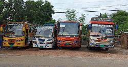 চুয়াডাঙ্গায় বাস চলাচল বন্ধ