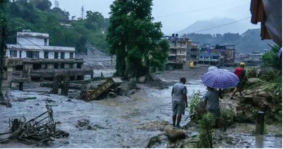 নেপাল-চীনে বন্যায় মৃত বেড়ে ৬৮৬, নিখোঁজ প্রায় ৩ হাজার