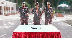 লালমনিরহাটে সীমান্তে পিস্তল ও গুলি উদ্ধার