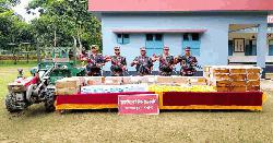 শেরপুর সীমান্তে বিপুল পরিমাণ ভারতীয় কসমেটিক জব্দ