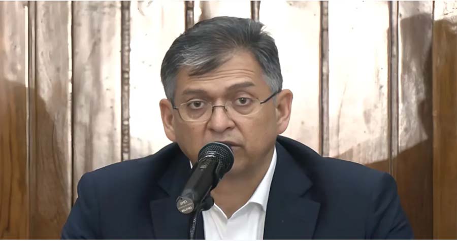 আলোচনা করে সংবিধানে ‘ইনক্লুসিভ’ সংশোধনী আনতে চাই: স্বরাষ্ট্রমন্ত্রী