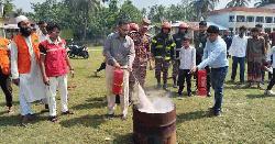 লালমোহনে দুর্যোগ প্রশমন দিবসে অগ্নিকাণ্ড বিষয়ক মহড়া