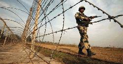 কুমিল্লা সীমান্তে আটক দুই পুলিশ সদস্যকে পতাকা বৈঠকের মাধ্যমে ফেরত দেবে বিএসএফ