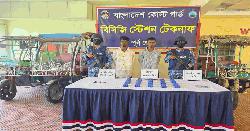 টেকনাফে ৪০ হাজার পিস ইয়াবাসহ দুইজন মাদক কারবারি আটক কোস্ট গার্ড