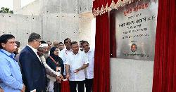 ওসমানী উদ্যানে জুলাই স্মৃতিস্তম্ভ উদ্বোধন করলেন প্রধানমন্ত্রী
