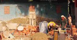 সীতাকুণ্ডে আদালতের নিষেধাজ্ঞা অমান্য করে নির্মাণকাজ, নির্বিকার প্রশাসন