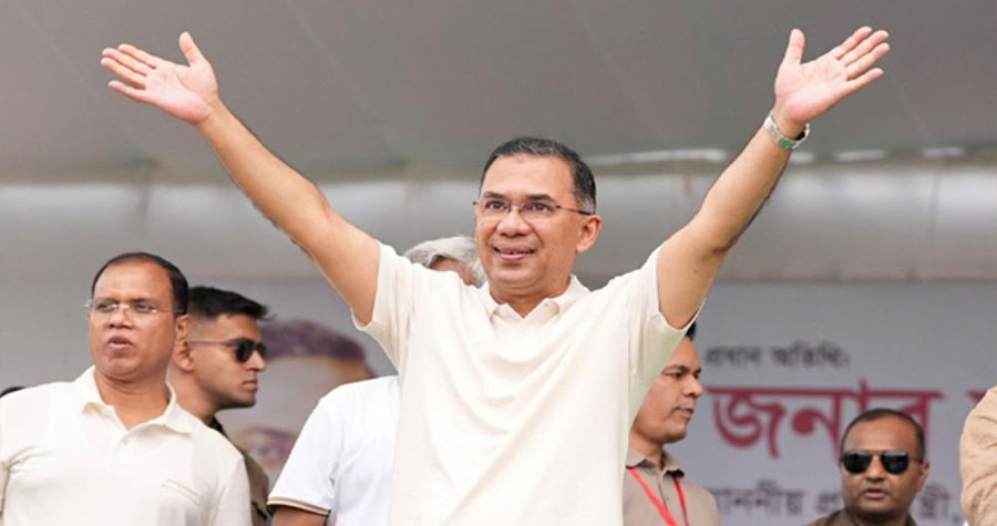 খুলনায় পৌঁছেছেন প্রধানমন্ত্রী