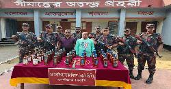শেরপুর সীমান্তে ভারতীয় মদসহ আটক-২