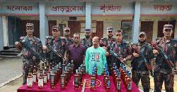শেরপুর সীমান্তে ভারতীয় মদসহ আটক ২