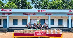 শেরপুর সীমান্তে প্রায় ৯লাখ টাকার ভারতীয় কসমেটিকস জব্দ